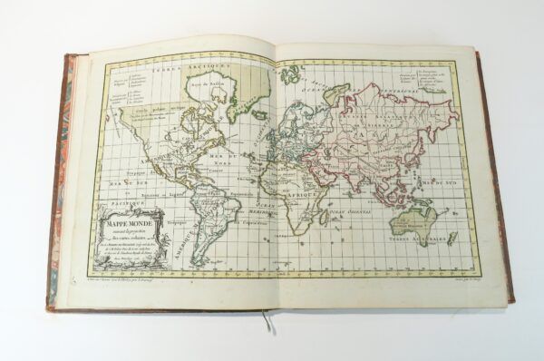 [1a edició, en colors] Nouvel Atlas Portatif destiné principalement pour l&rsquo;instruction de la jeunesse & précédé d&rsquo;un Discours sur l&rsquo;Etude de la geographie.